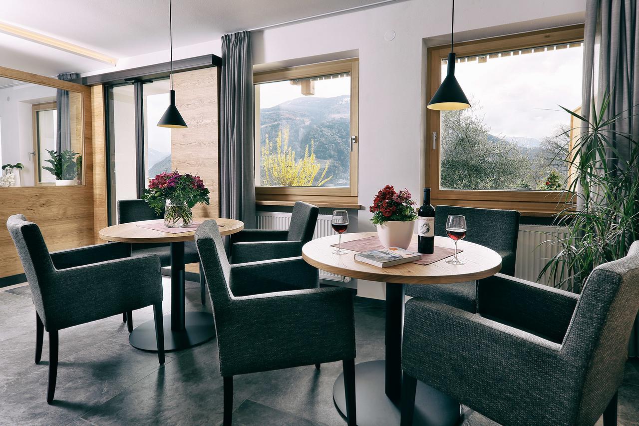 Garni Oberanger Hotel Tirolo Luaran gambar